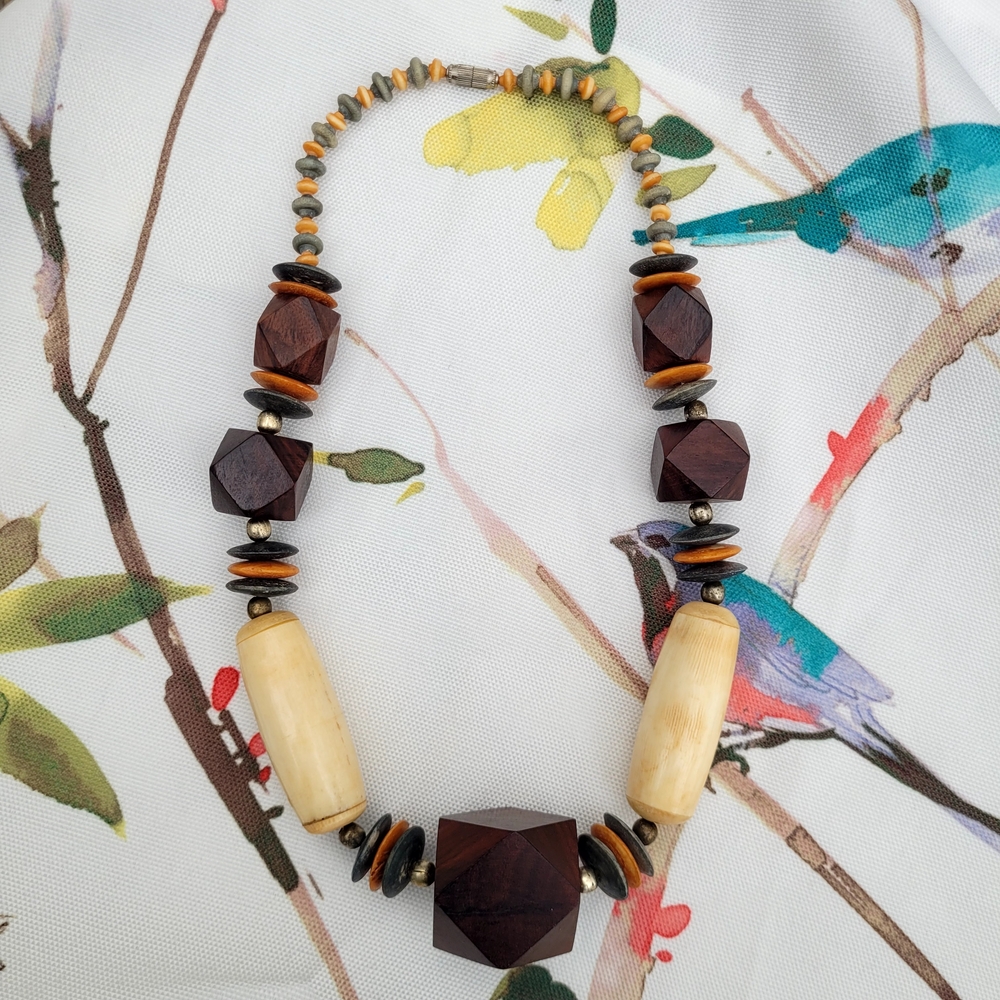 Vintage 70'sWooden Beaded Necklace with Cream Accents